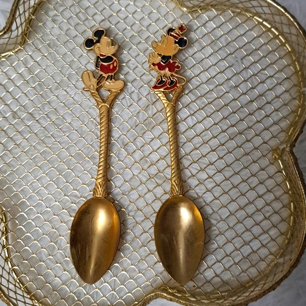 Vintage Walt Disney Productions Mickey & Minnie Mouse Collectible Gold Spoon Set